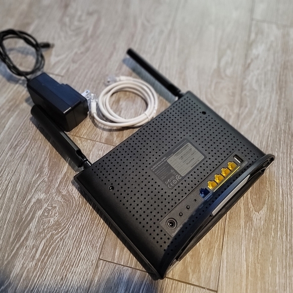 Medialink Ac1200‎ Router - Picture 2 of 2